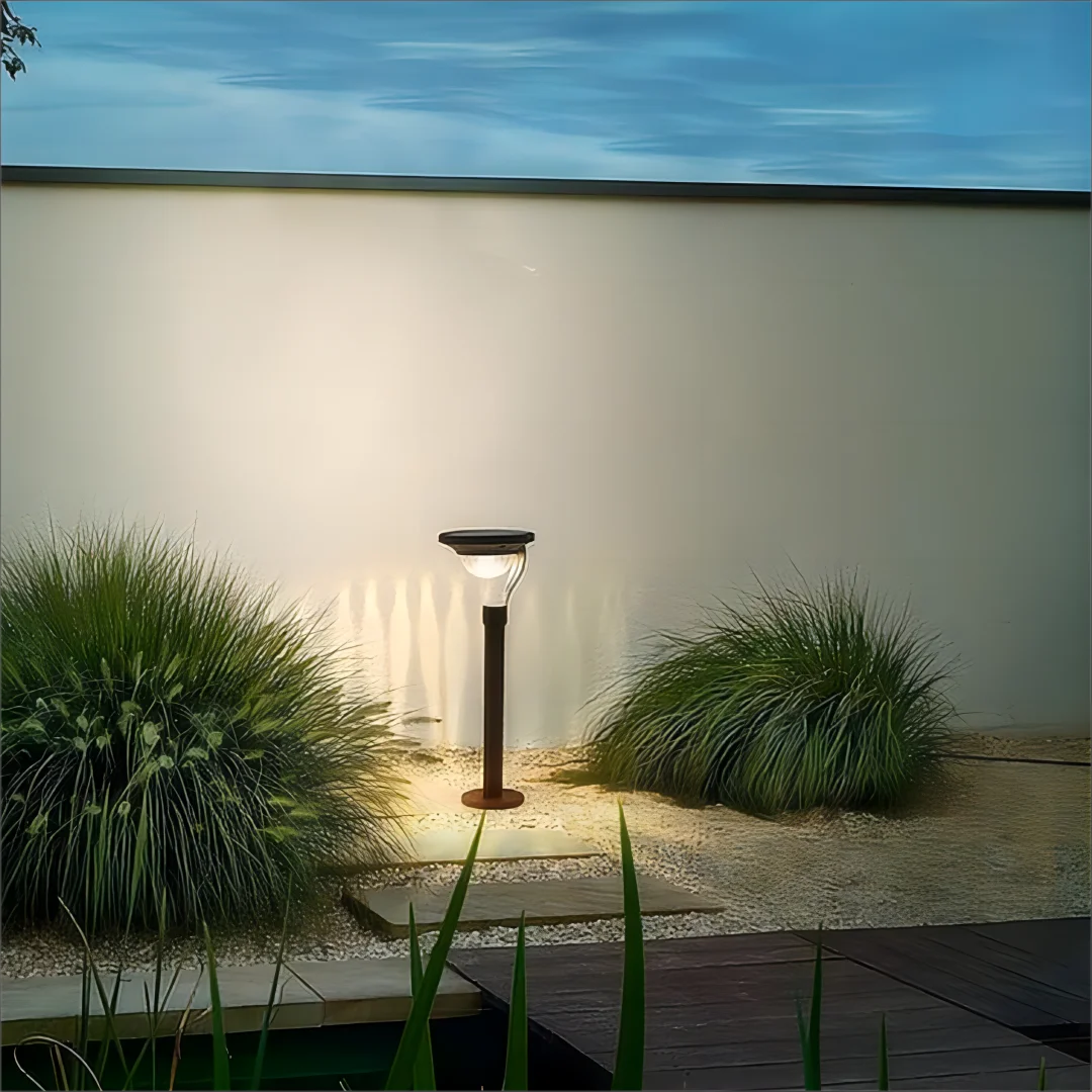 EcoGlow Solar Garden Light